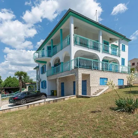 Konukevi House Katja