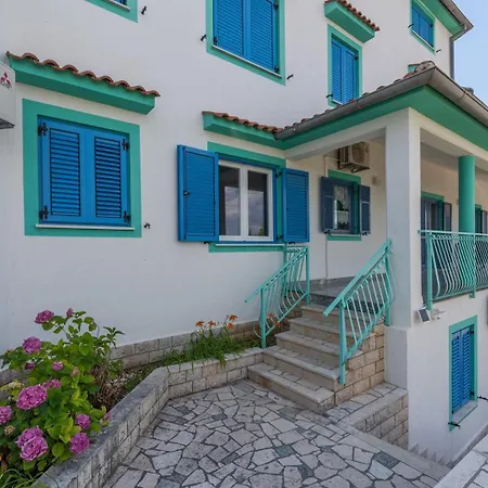 Konukevi House Katja