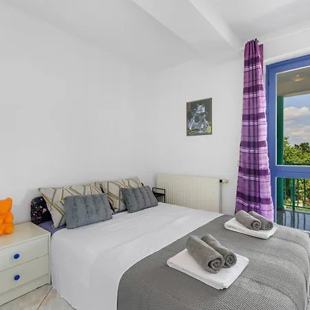 בית הארחה House Katja